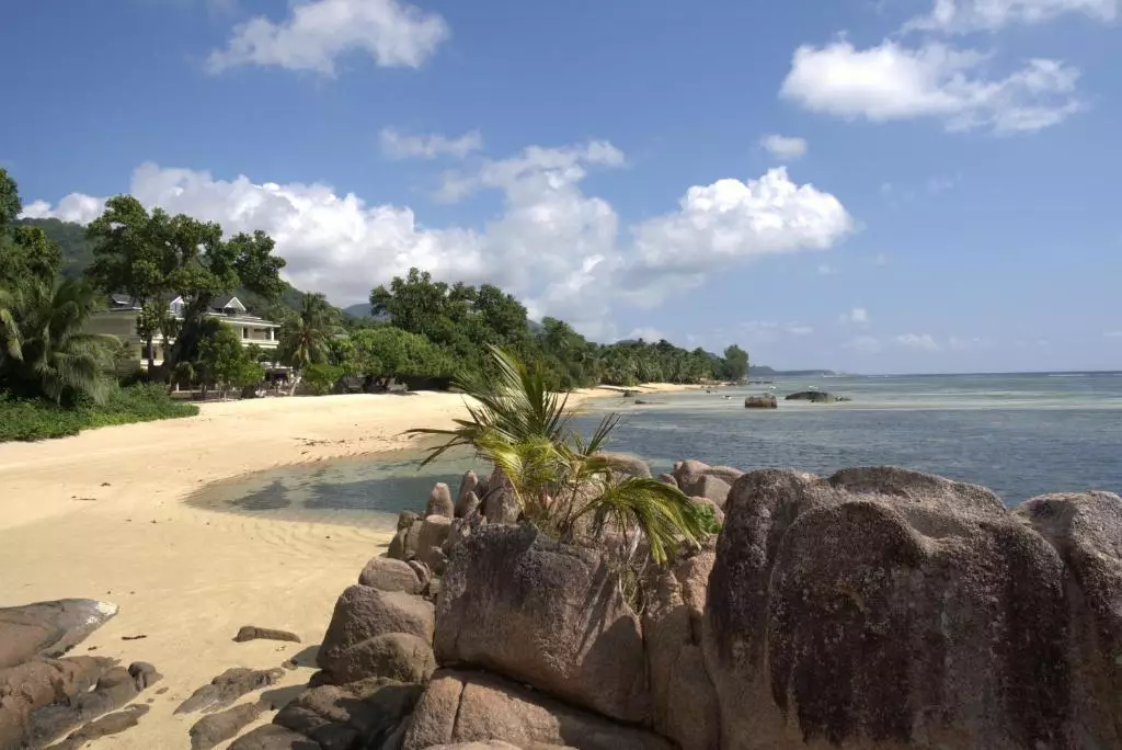 Crown Beach Hotel Seychelles